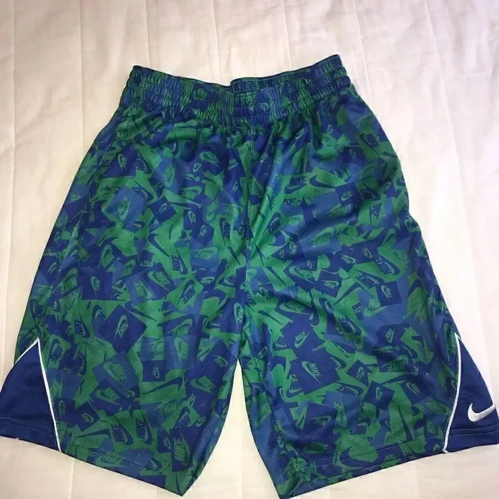 Nike boys athletic shorts size XL